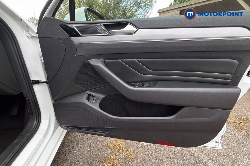 Volkswagen Passat GTE Automatic Petrol Plug-In Hybrid Estate - Stock Number (1634442) - 19th supplementary image
