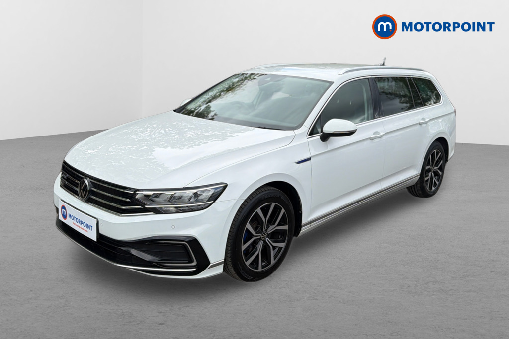 Volkswagen Passat GTE Automatic Petrol Plug-In Hybrid Estate - Stock Number (1634442) - Passenger side front corner