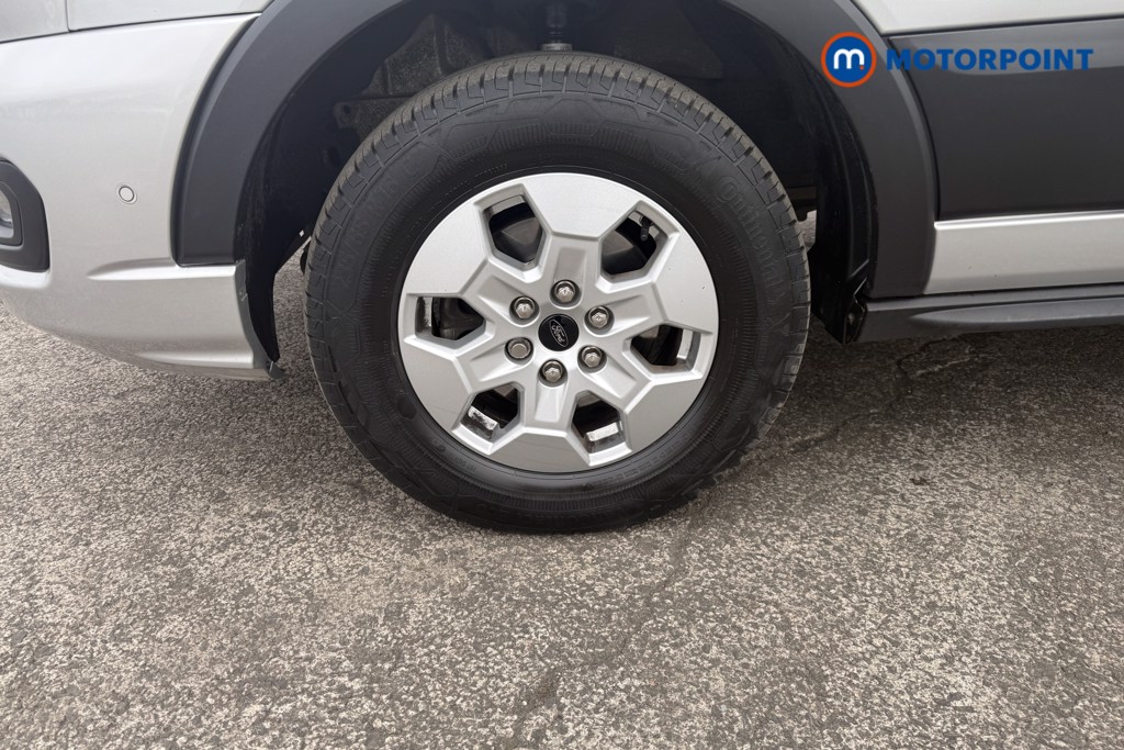Ford Transit Limited Automatic Diesel Medium Roof Van - Stock Number (1634886) - 4th supplementary image