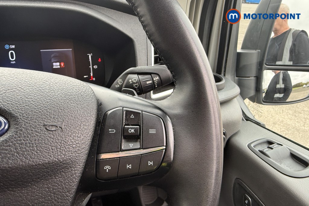 Ford Transit Limited Automatic Diesel Medium Roof Van - Stock Number (1634886) - 10th supplementary image