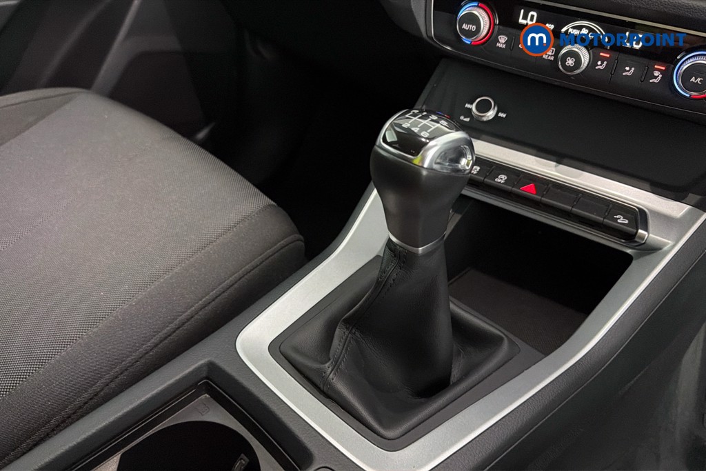 Audi Q3 Technik Manual Petrol SUV - Stock Number (1635283) - 15th supplementary image