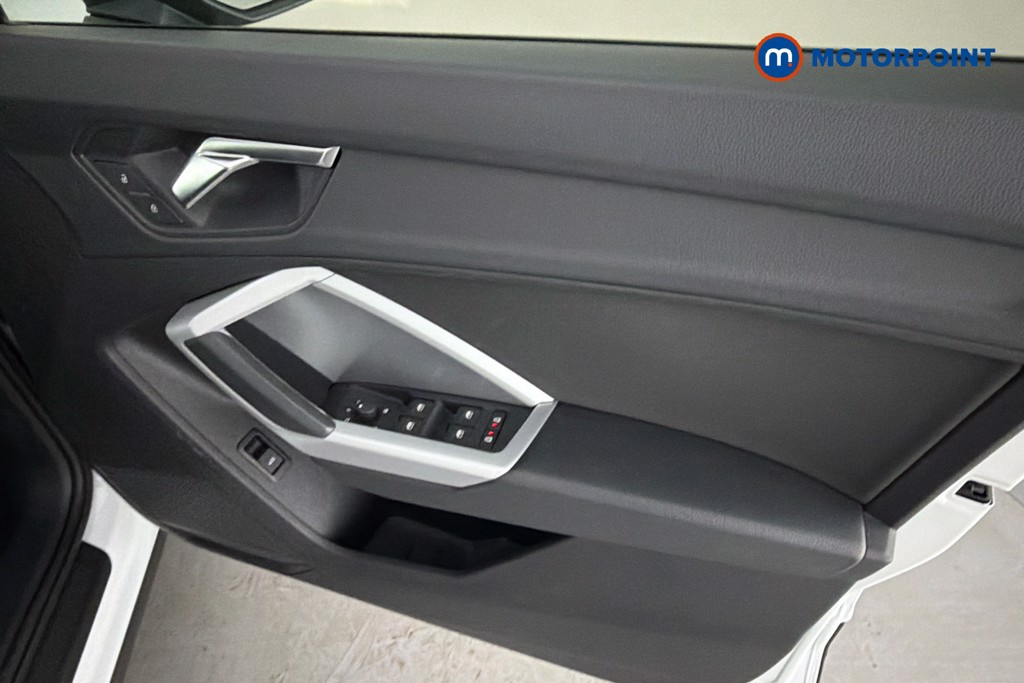 Audi Q3 Technik Manual Petrol SUV - Stock Number (1635283) - 19th supplementary image