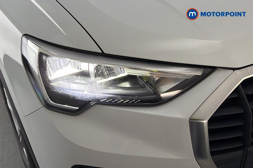 Audi Q3 Technik Manual Petrol SUV - Stock Number (1635283) - 44th supplementary image