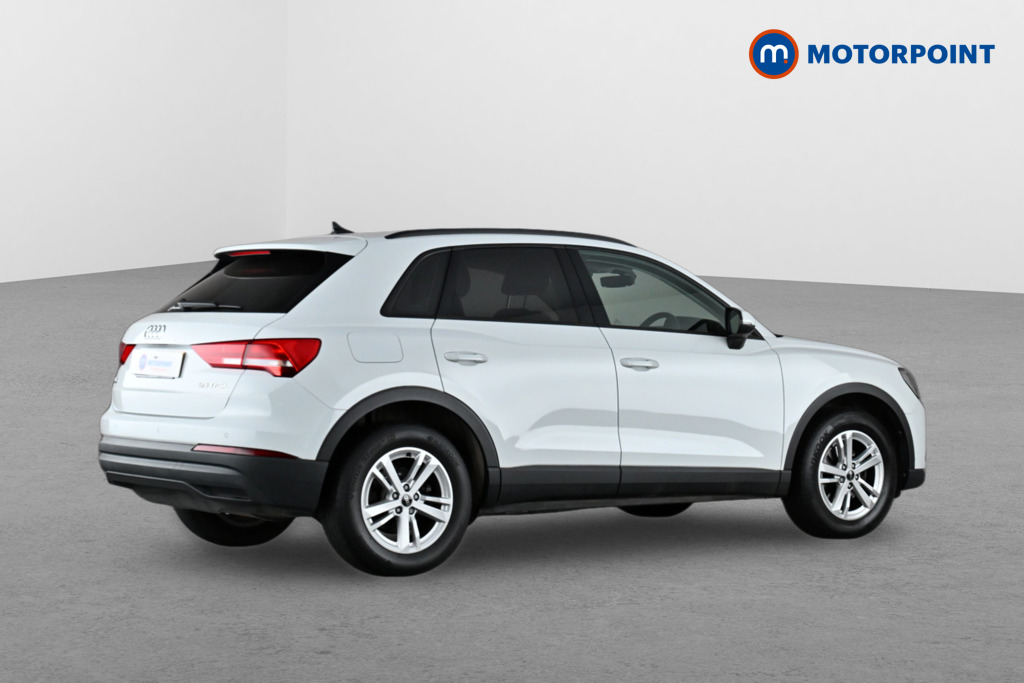 Audi Q3 Technik Manual Petrol SUV - Stock Number (1635283) - Drivers side rear corner