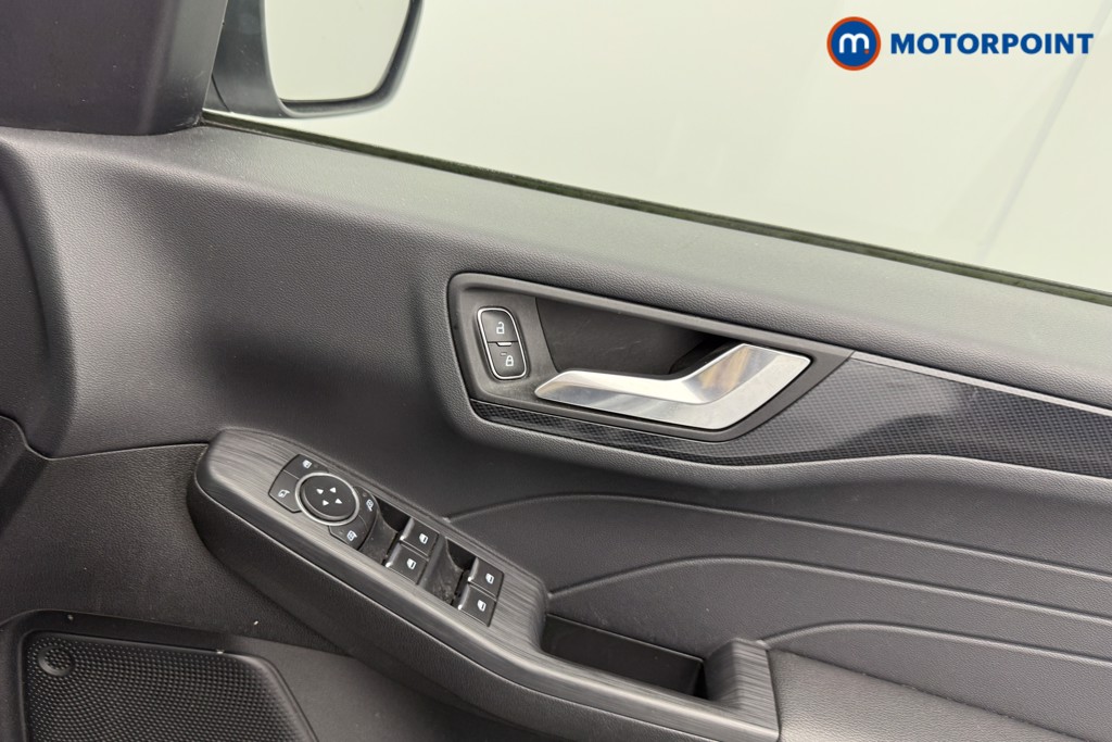 Ford Kuga St-Line Edition Automatic Petrol Plug-In Hybrid SUV - Stock Number (1636053) - 9th supplementary image