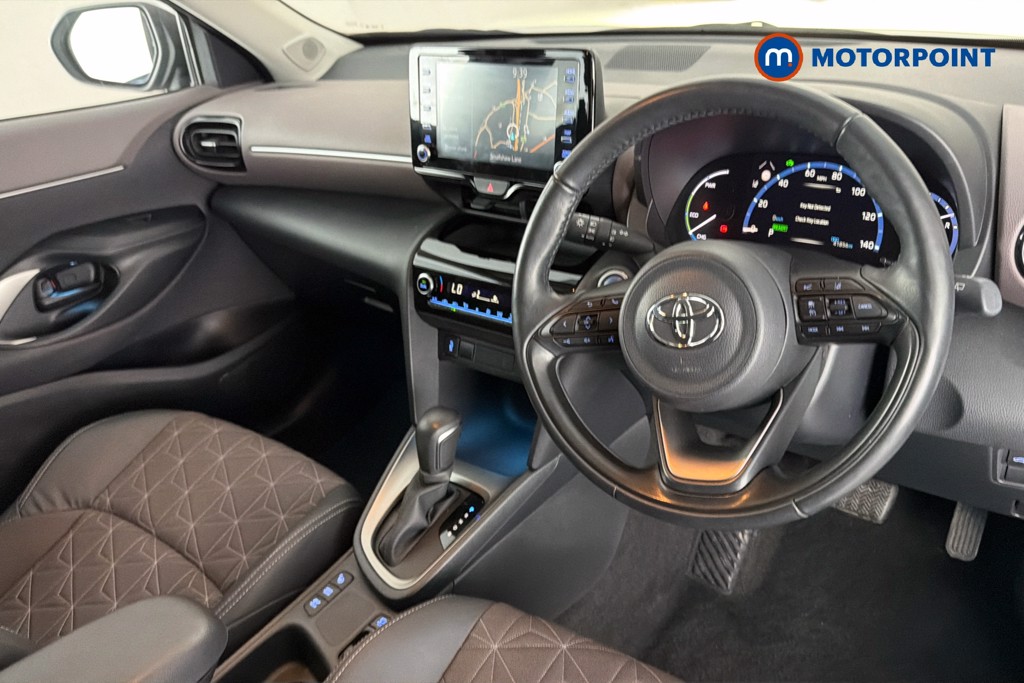 Toyota Yaris Cross Excel Automatic Petrol-Electric Hybrid Estate - Stock Number (1636252) - 2nd supplementary image