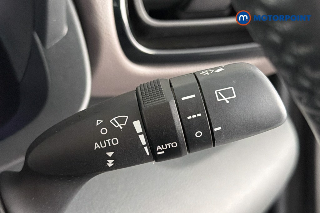 Toyota Yaris Cross Excel Automatic Petrol-Electric Hybrid Estate - Stock Number (1636252) - 7th supplementary image