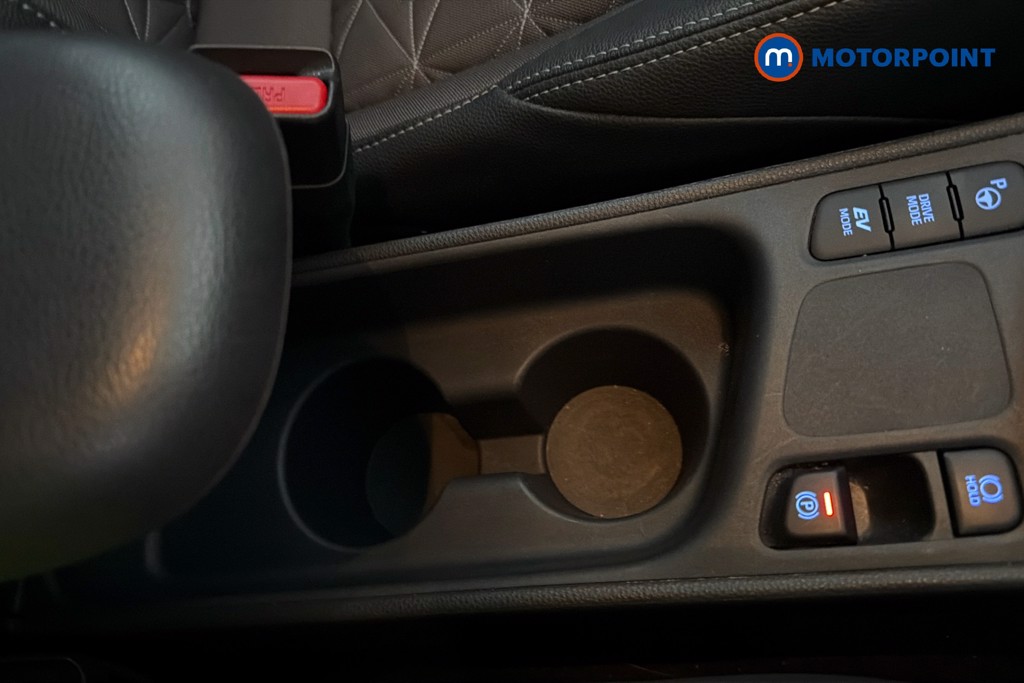 Toyota Yaris Cross Excel Automatic Petrol-Electric Hybrid Estate - Stock Number (1636252) - 16th supplementary image