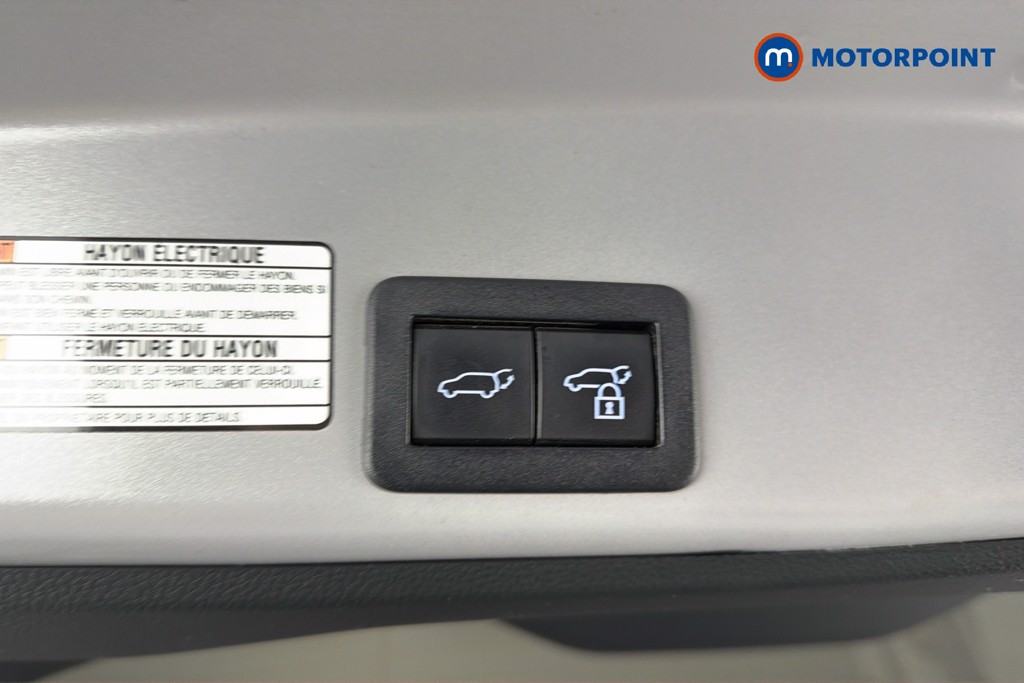 Toyota Yaris Cross Excel Automatic Petrol-Electric Hybrid Estate - Stock Number (1636252) - 35th supplementary image