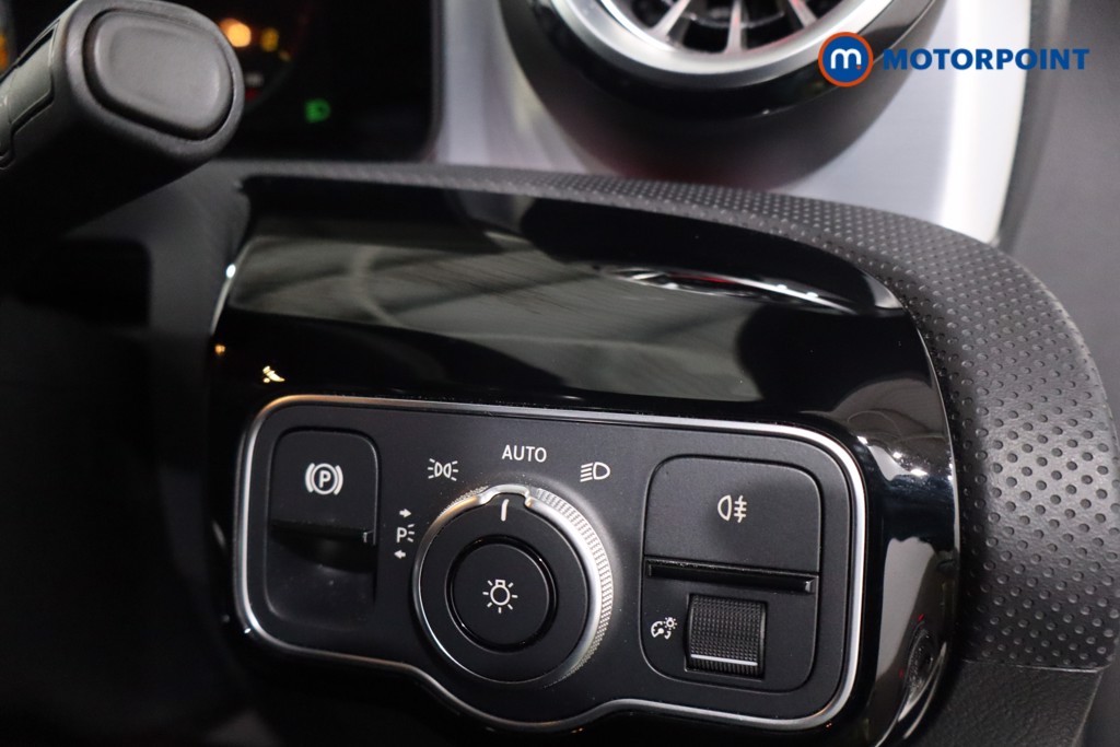 Mercedes-Benz CLA Amg Line Automatic Petrol Coupe - Stock Number (1636934) - 17th supplementary image