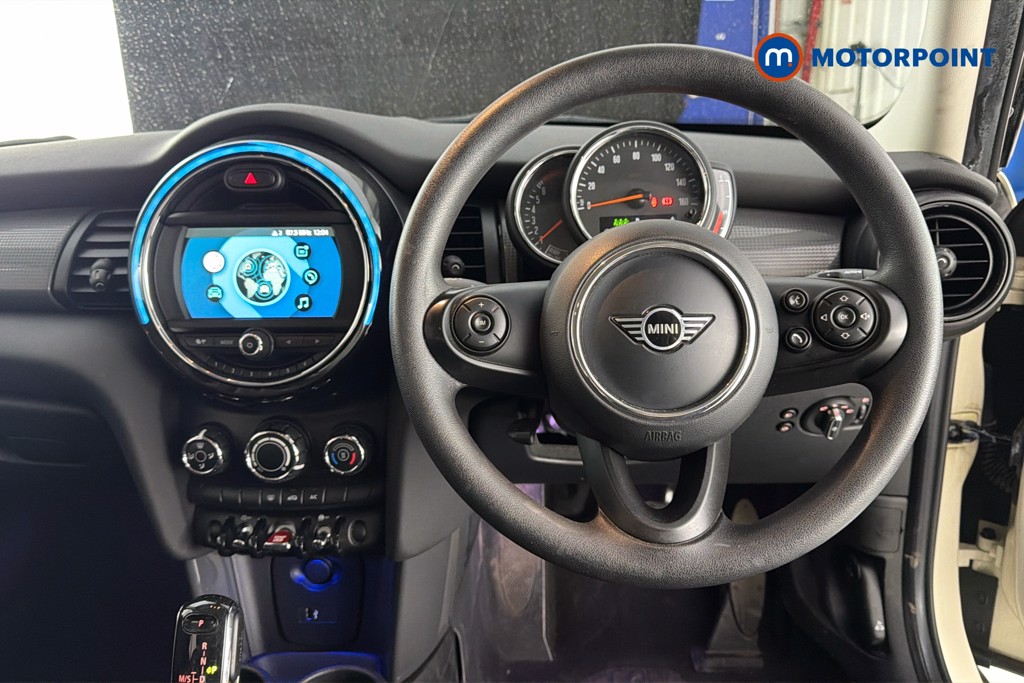 Mini Hatchback Cooper Classic Automatic Petrol Hatchback - Stock Number (1637031) - 2nd supplementary image