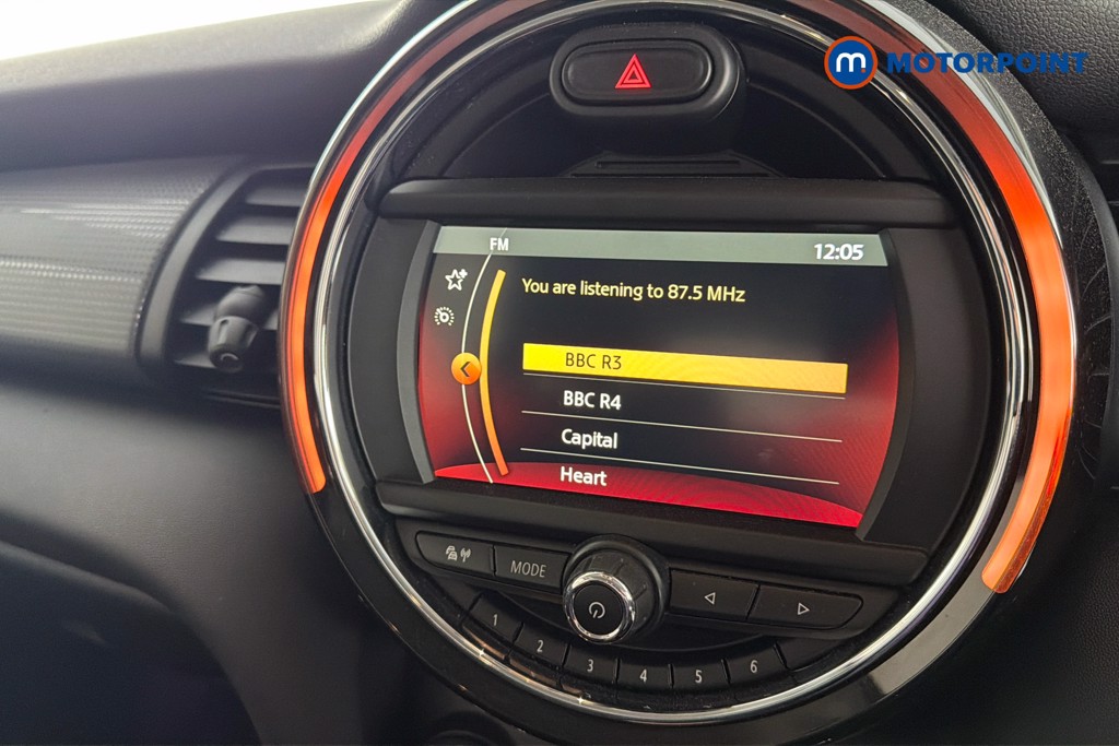 Mini Hatchback Cooper Classic Automatic Petrol Hatchback - Stock Number (1637031) - 9th supplementary image
