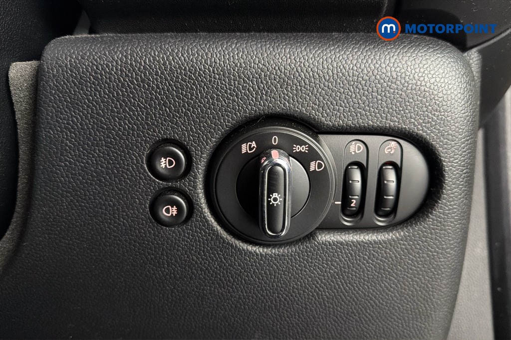 Mini Hatchback Cooper Classic Automatic Petrol Hatchback - Stock Number (1637031) - 18th supplementary image