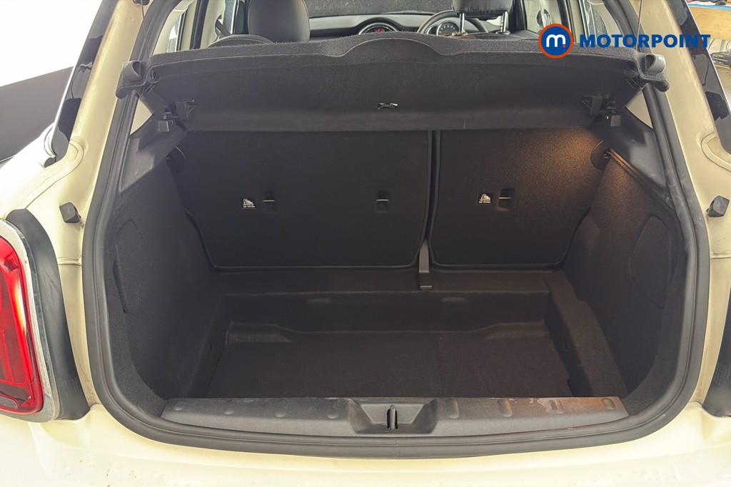 Mini Hatchback Cooper Classic Automatic Petrol Hatchback - Stock Number (1637031) - 33rd supplementary image