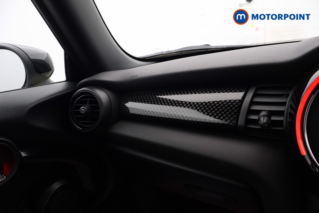 Mini Hatchback Cooper S Sport Manual Petrol Hatchback - Stock Number (1637036) - 8th supplementary image