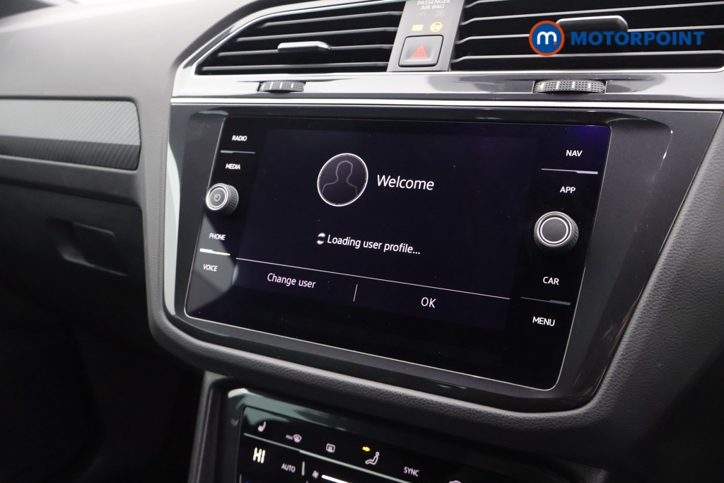 Volkswagen Tiguan R-Line Automatic Diesel SUV - Stock Number (1637383) - 5th supplementary image