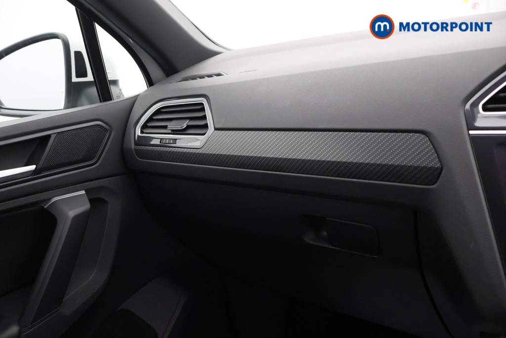 Volkswagen Tiguan R-Line Automatic Diesel SUV - Stock Number (1637383) - 9th supplementary image
