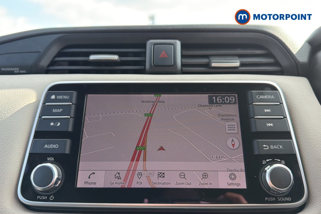 Nissan Micra Tekna Manual Petrol Hatchback - Stock Number (1637671) - 9th supplementary image