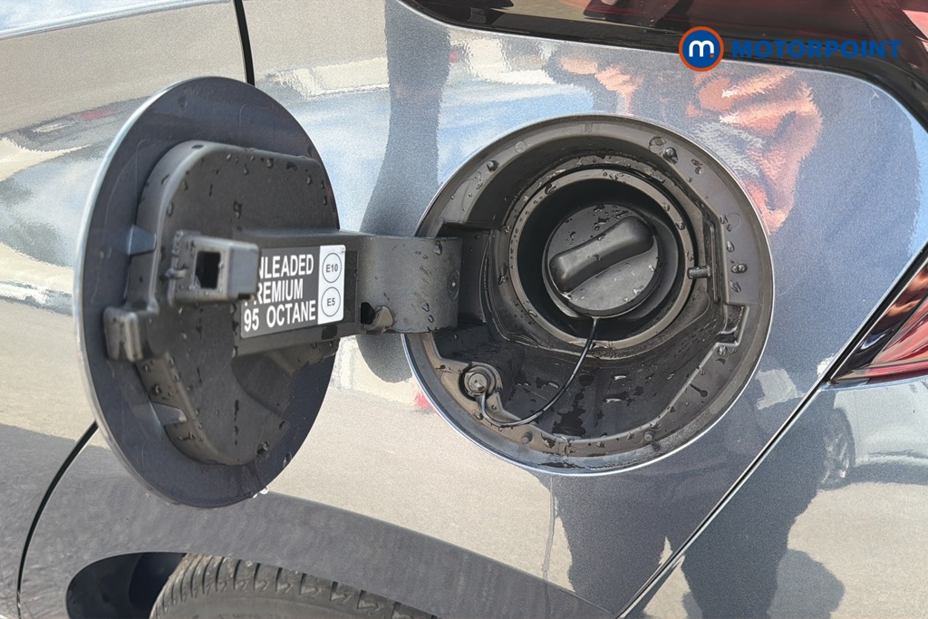 Nissan Micra Tekna Manual Petrol Hatchback - Stock Number (1637671) - 41st supplementary image