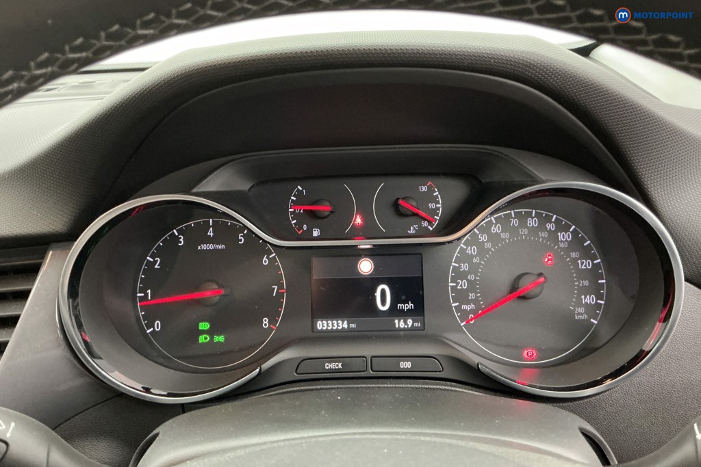 Vauxhall Crossland Ultimate Nav Manual Petrol SUV - Stock Number (1637912) - 9th supplementary image