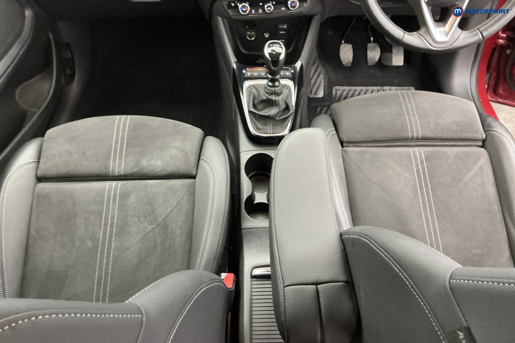 Vauxhall Crossland Ultimate Nav Manual Petrol SUV - Stock Number (1637912) - 10th supplementary image