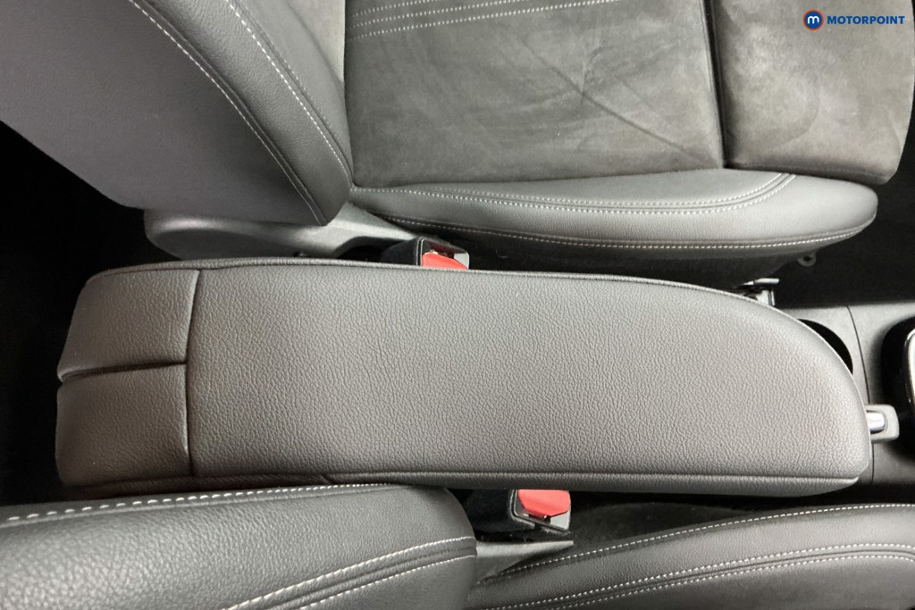 Vauxhall Crossland Ultimate Nav Manual Petrol SUV - Stock Number (1637912) - 14th supplementary image