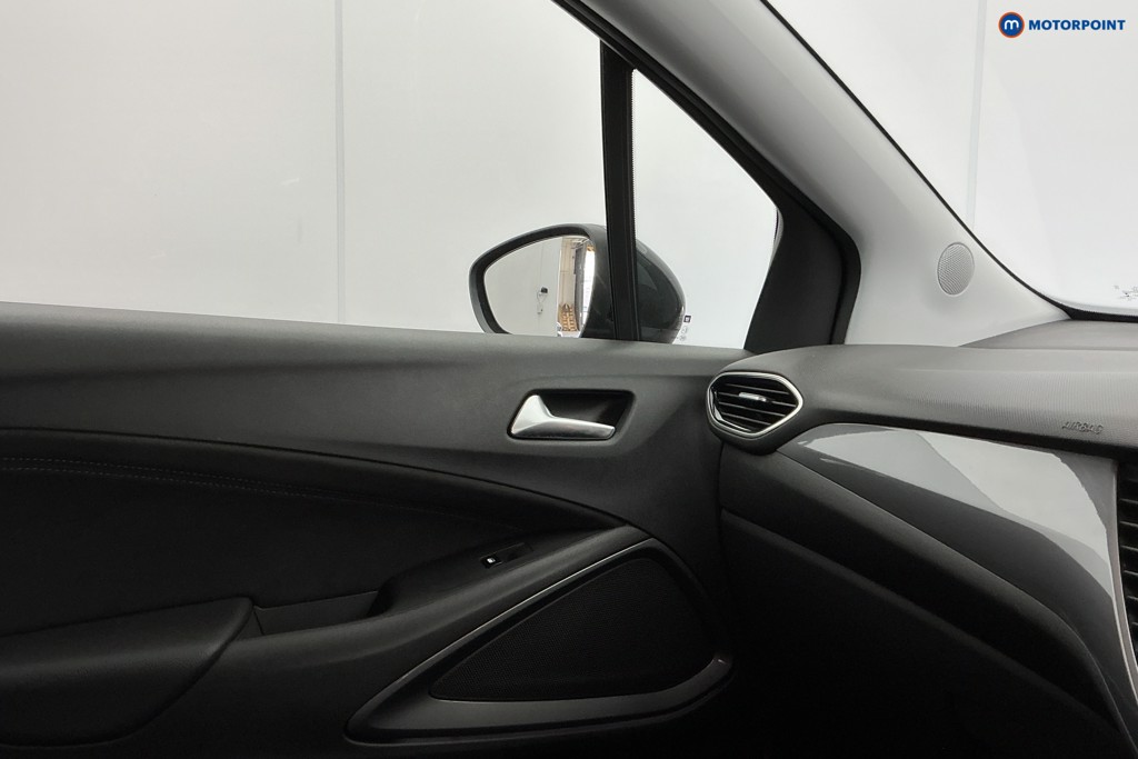 Vauxhall Crossland Ultimate Nav Manual Petrol SUV - Stock Number (1637912) - 23rd supplementary image