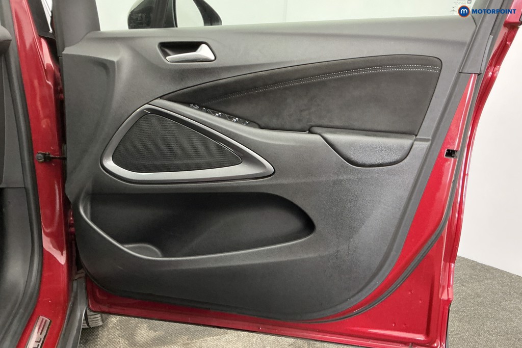 Vauxhall Crossland Ultimate Nav Manual Petrol SUV - Stock Number (1637912) - 27th supplementary image