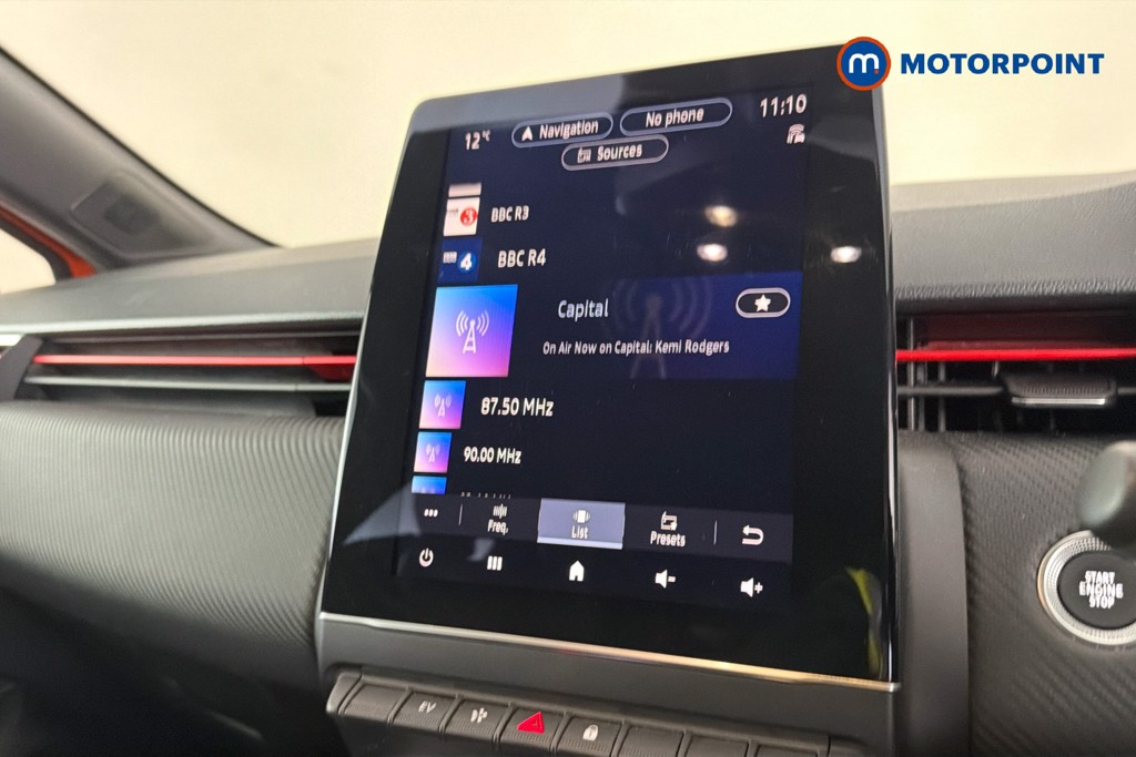 Renault Clio Rs Line Automatic Petrol-Electric Hybrid Hatchback - Stock Number (1638162) - 9th supplementary image