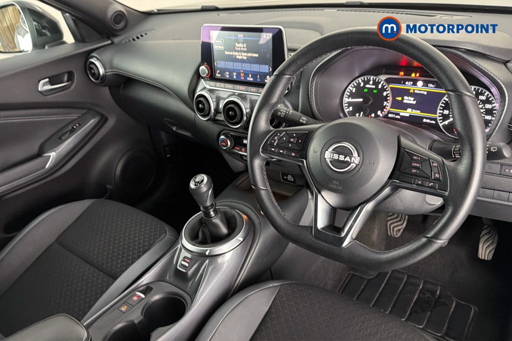 Nissan Juke N-Connecta Manual Petrol SUV - Stock Number (1638170) - 2nd supplementary image