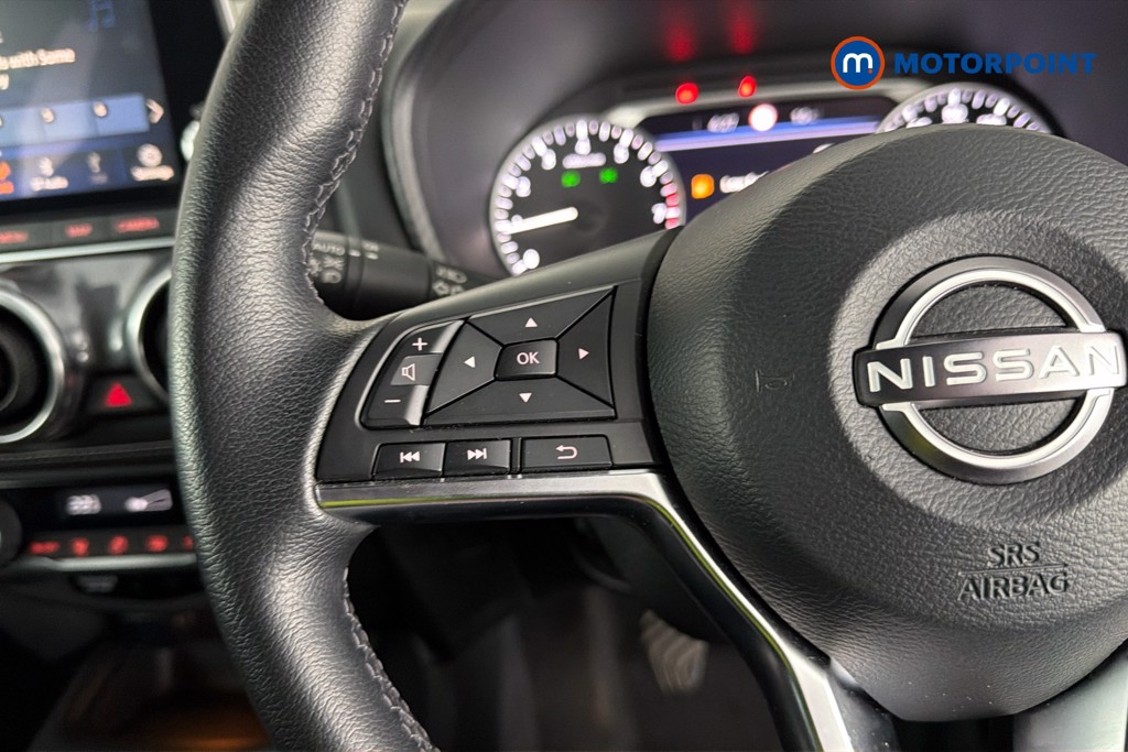 Nissan Juke N-Connecta Manual Petrol SUV - Stock Number (1638170) - 3rd supplementary image