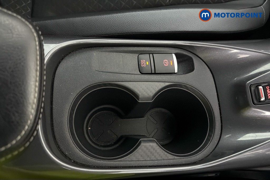 Nissan Juke N-Connecta Manual Petrol SUV - Stock Number (1638170) - 16th supplementary image