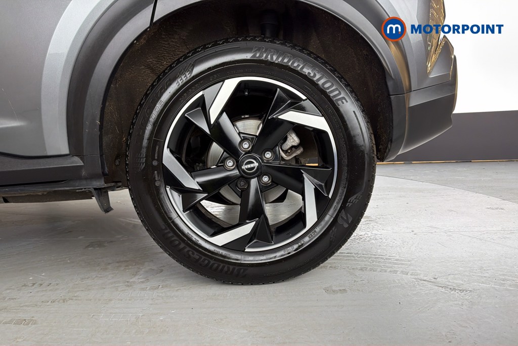 Nissan Juke N-Connecta Manual Petrol SUV - Stock Number (1638170) - 48th supplementary image