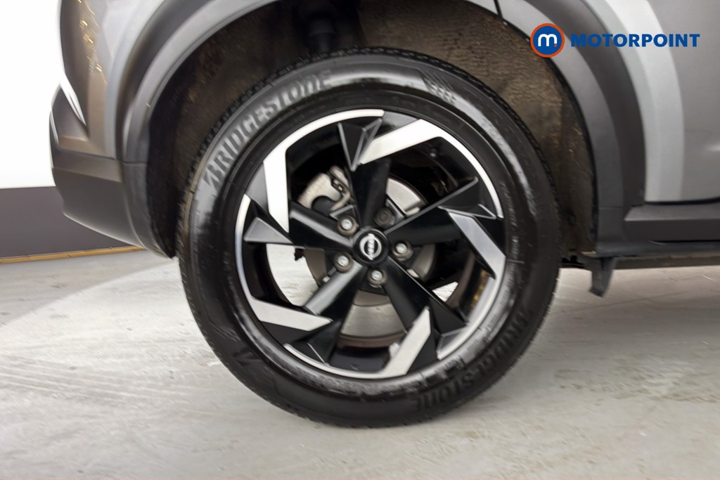 Nissan Juke N-Connecta Manual Petrol SUV - Stock Number (1638170) - 49th supplementary image