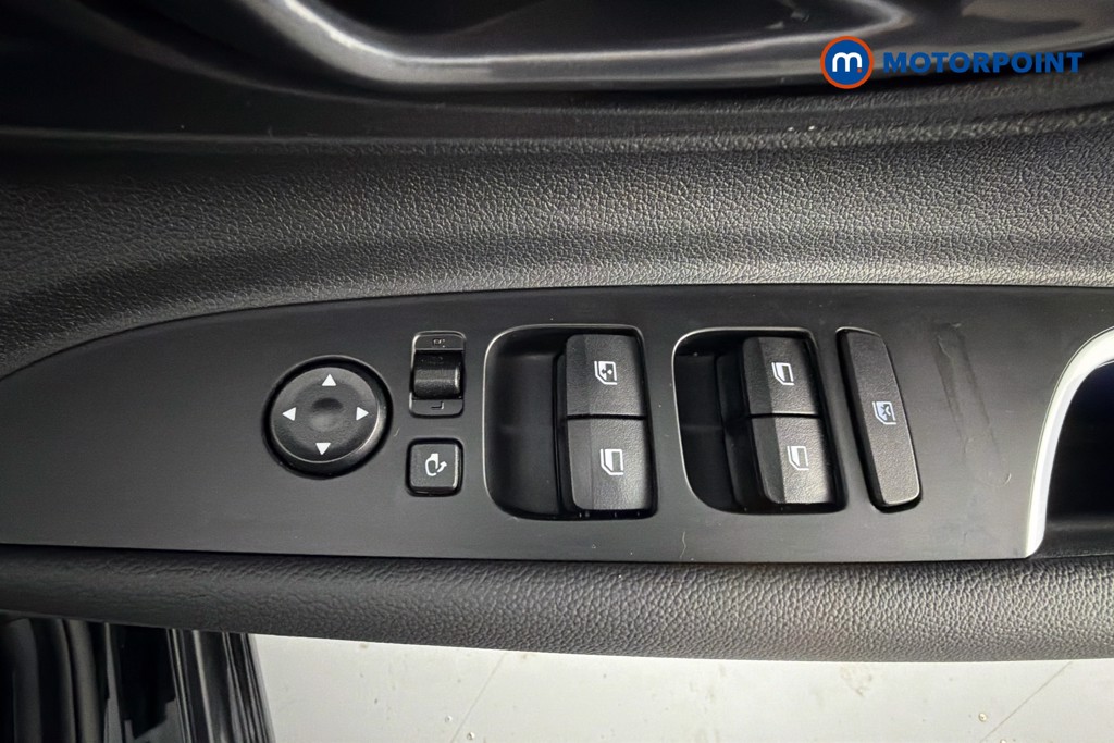 Hyundai I20 Ultimate Manual Petrol Hatchback - Stock Number (1638564) - 20th supplementary image