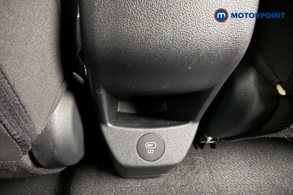 Hyundai I20 Premium Automatic Petrol Hatchback - Stock Number (1638750) - 20th supplementary image