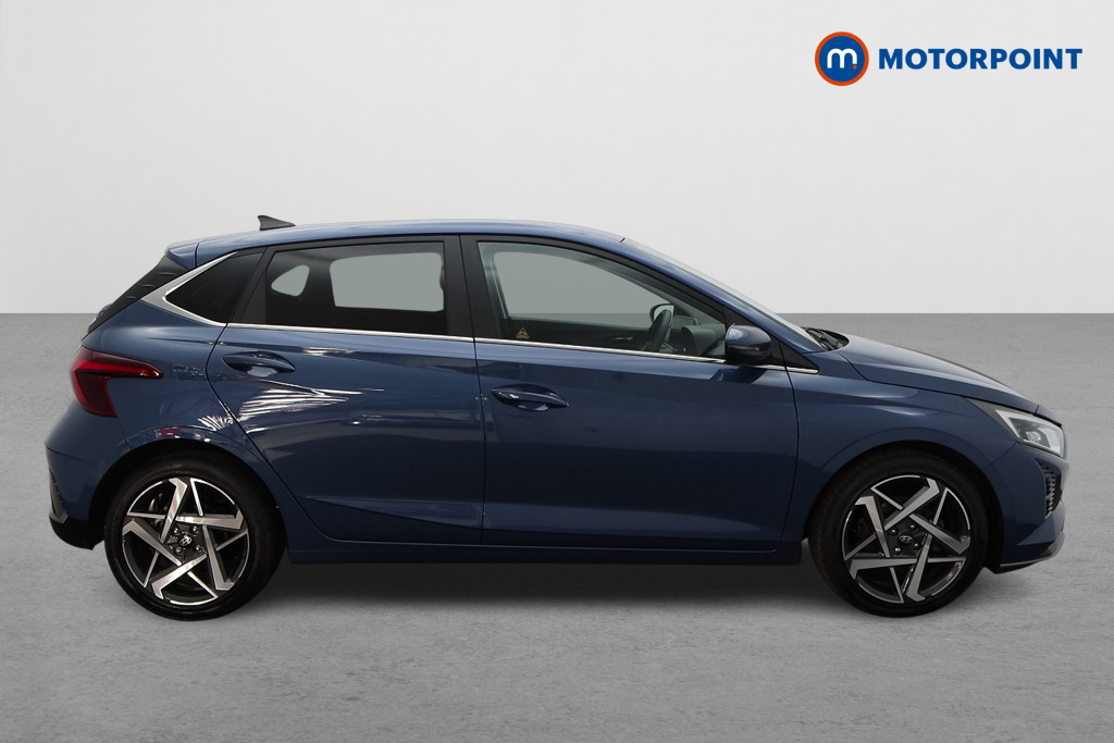 Hyundai I20 Premium Automatic Petrol Hatchback - Stock Number (1638750) - Drivers side