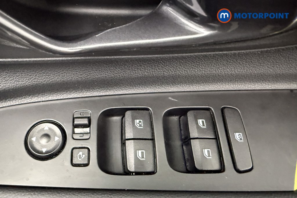 Hyundai I20 Ultimate Manual Petrol Hatchback - Stock Number (1638754) - 19th supplementary image