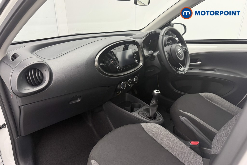 Toyota Aygo X Pure Manual Petrol Hatchback - Stock Number (1638777) - 4th supplementary image