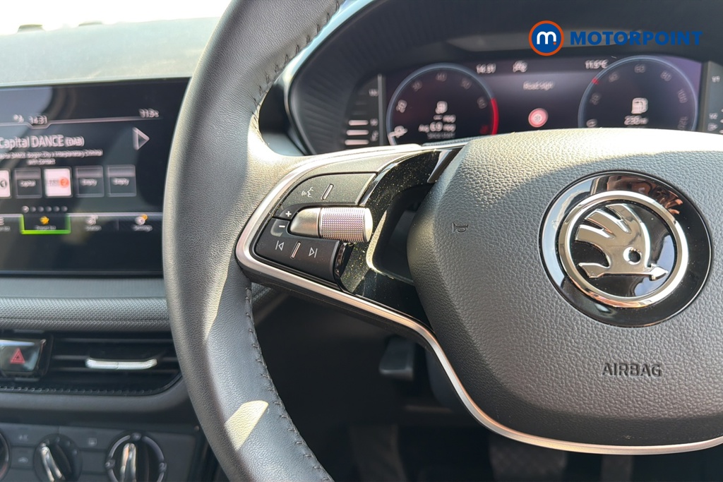 Skoda Fabia Colour Edition Automatic Petrol Hatchback - Stock Number (1639116) - 4th supplementary image