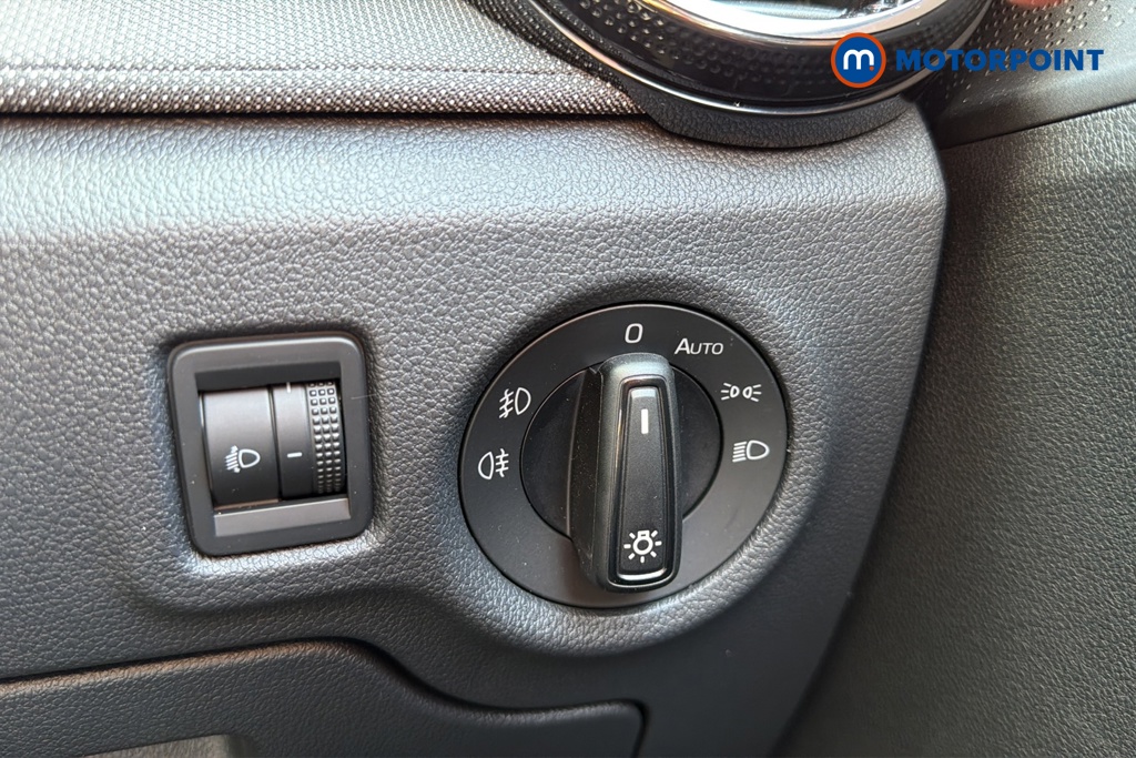 Skoda Fabia Colour Edition Automatic Petrol Hatchback - Stock Number (1639116) - 11th supplementary image