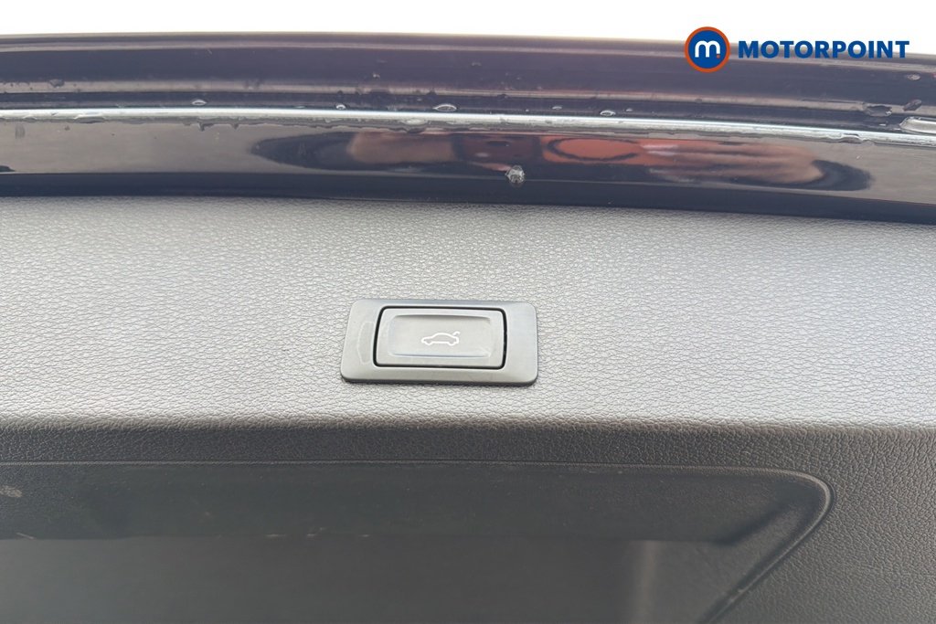 Audi Q2 Black Edition Automatic Petrol SUV - Stock Number (1639144) - 35th supplementary image