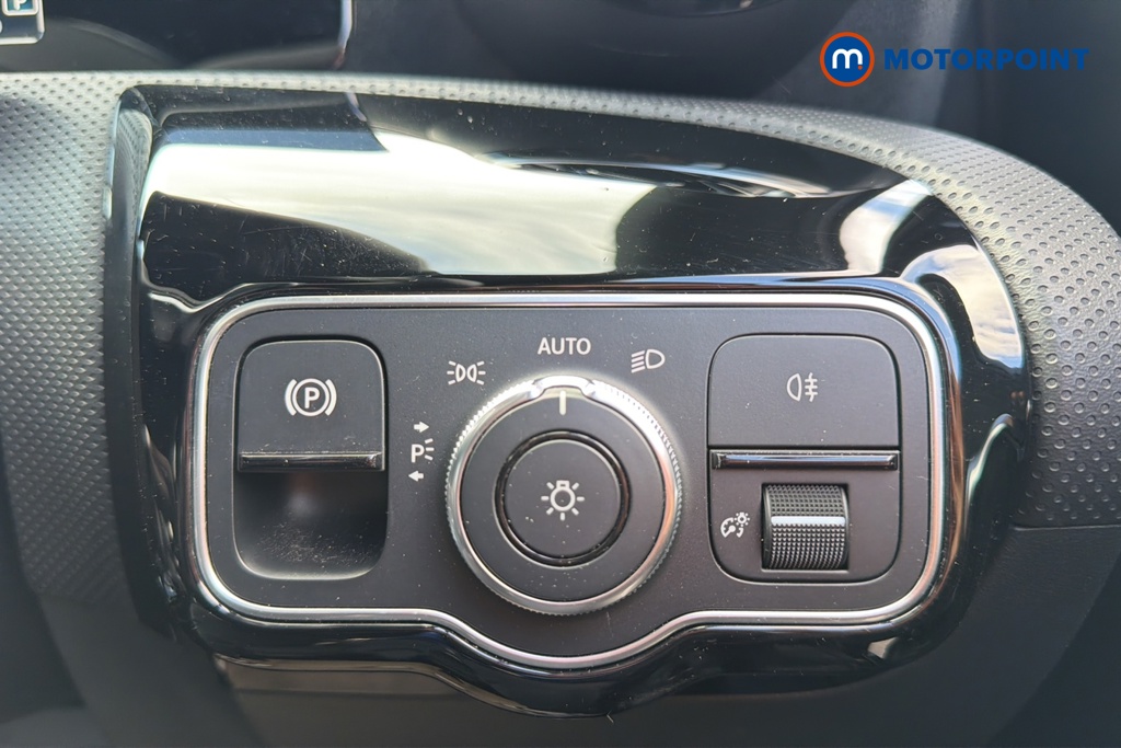 Mercedes-Benz A Class Amg Line Automatic Petrol Hatchback - Stock Number (1639194) - 11th supplementary image