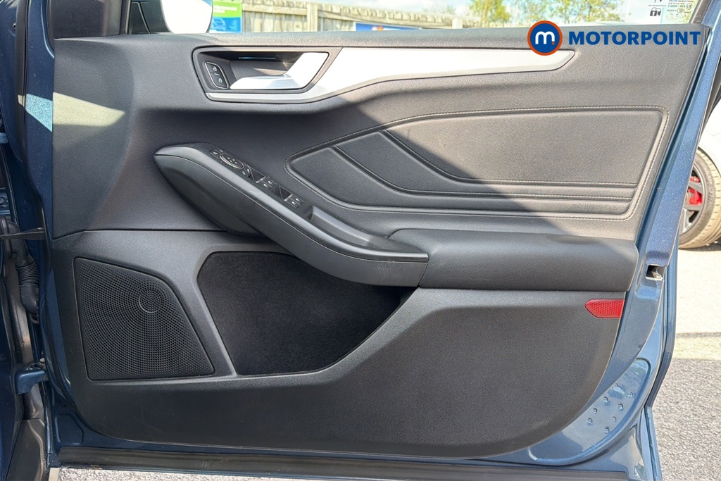 Ford Focus Titanium Manual Petrol Hatchback - Stock Number (1639219) - 18th supplementary image