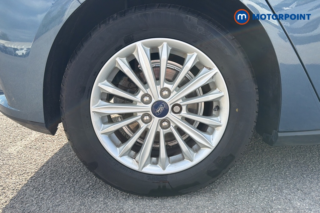 Ford Focus Titanium Manual Petrol Hatchback - Stock Number (1639219) - 46th supplementary image