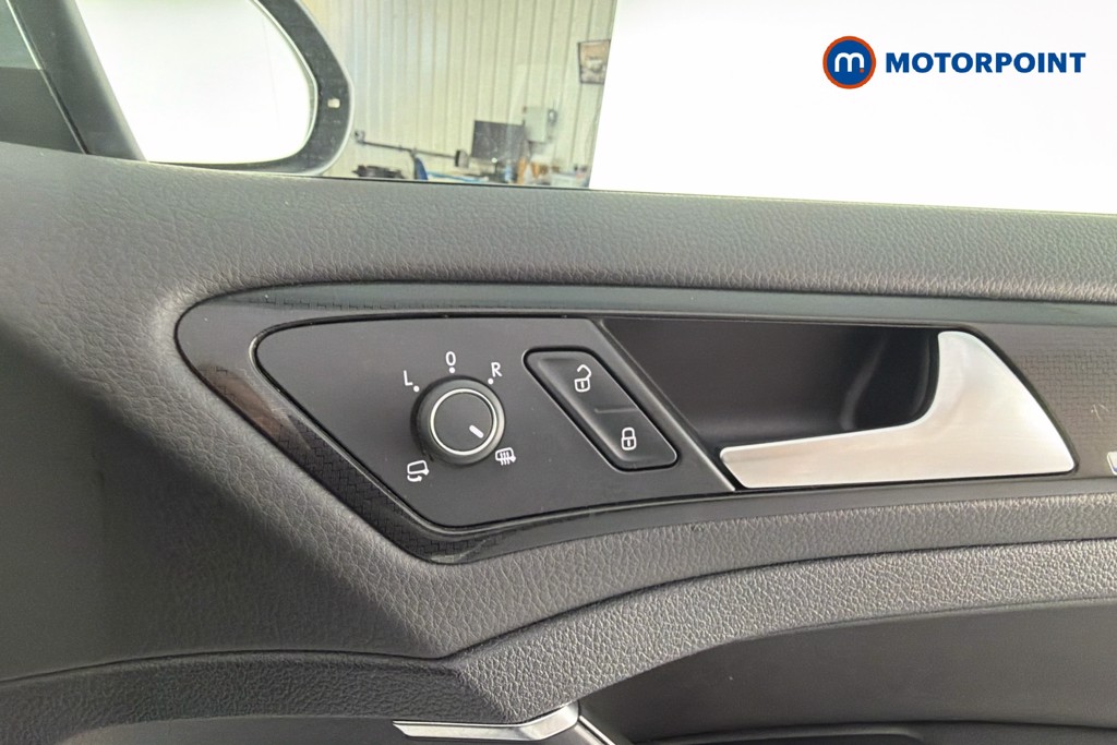 Volkswagen Golf R Automatic Petrol Hatchback - Stock Number (1639306) - 20th supplementary image