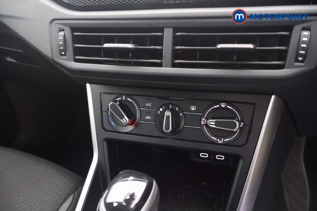 Volkswagen Polo Life Automatic Petrol Hatchback - Stock Number (1639384) - 6th supplementary image