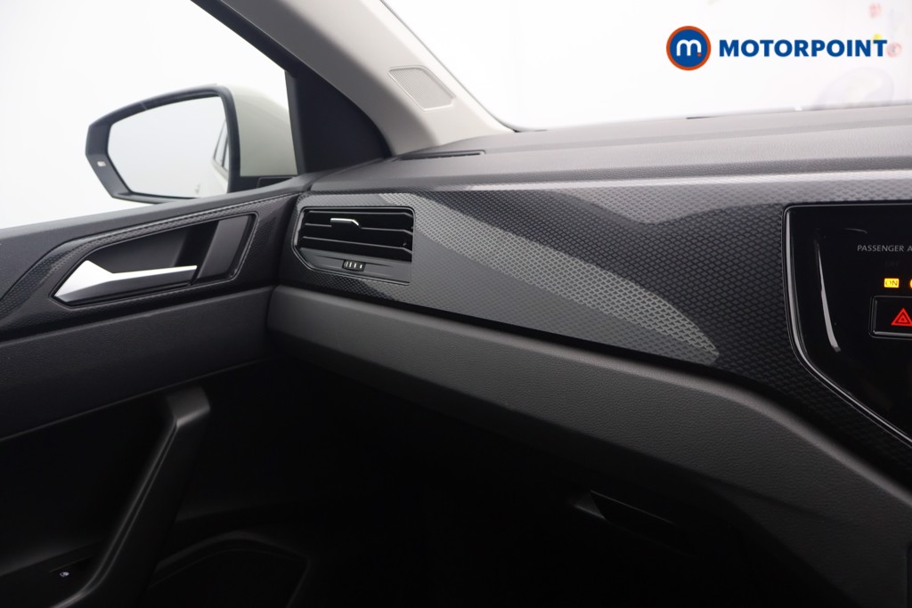 Volkswagen Polo Life Automatic Petrol Hatchback - Stock Number (1639384) - 9th supplementary image
