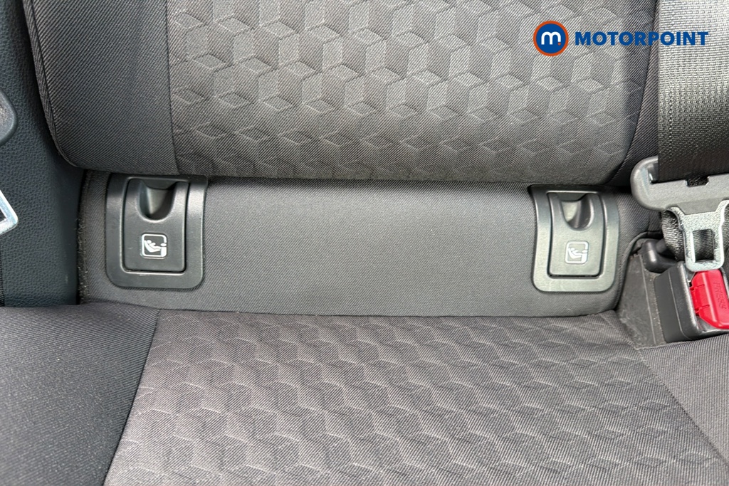 Toyota Yaris Design Automatic Petrol-Electric Hybrid Hatchback - Stock Number (1639566) - 27th supplementary image