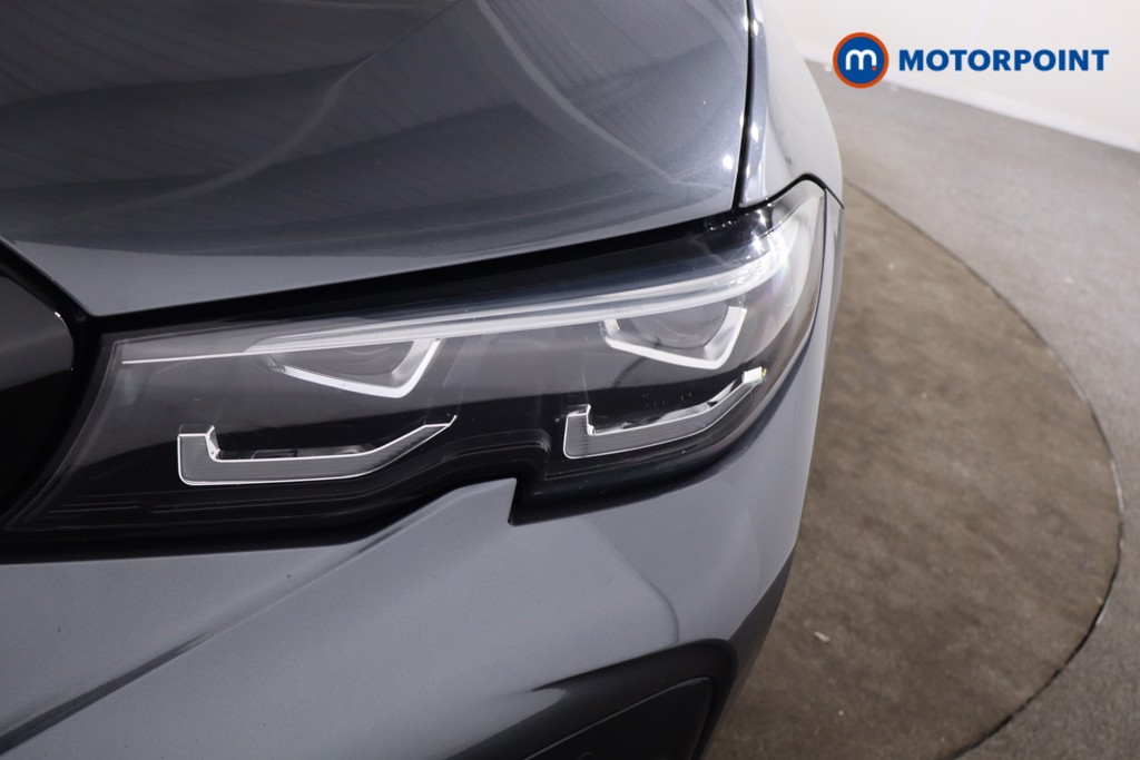 BMW 3 Series M Sport Automatic Petrol Plug-In Hybrid Saloon - Stock Number (1639584) - 33rd supplementary image